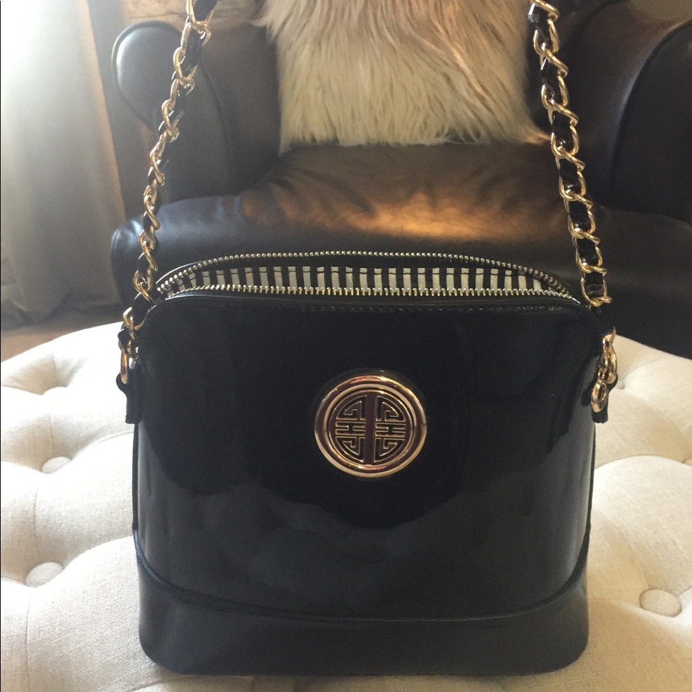 Women’s Black Leather Handbag